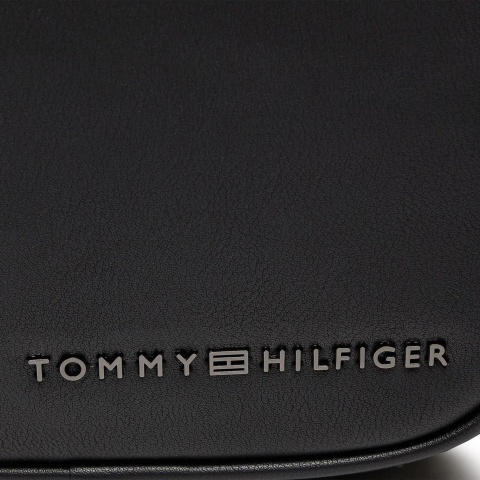 Мъжка чантичка Tommy Hilfiger, C3-3009B